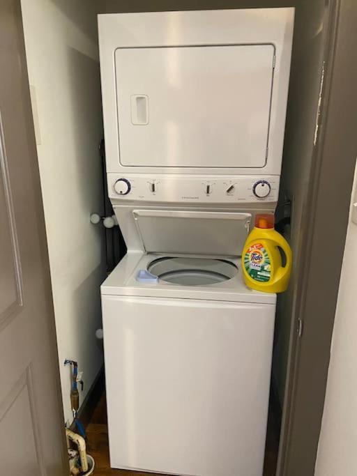 Charming 2 Bedroom Apartment Near Vcu Ричмонд Экстерьер фото
